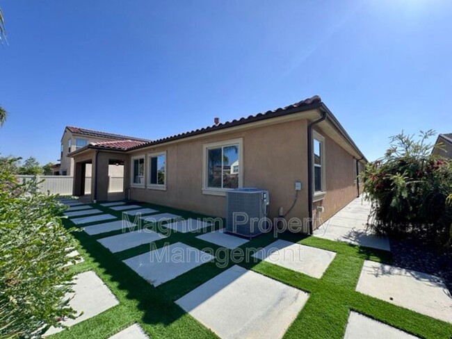 Building Photo - 34913 Limecrest Pl