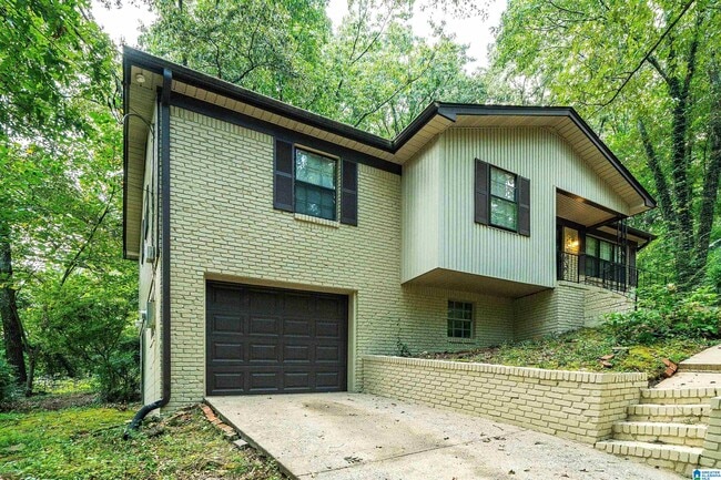 Building Photo - 2415 Ormond Dr