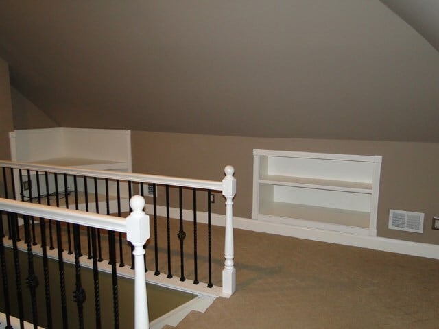 Building Photo - Great Home close to Downtown