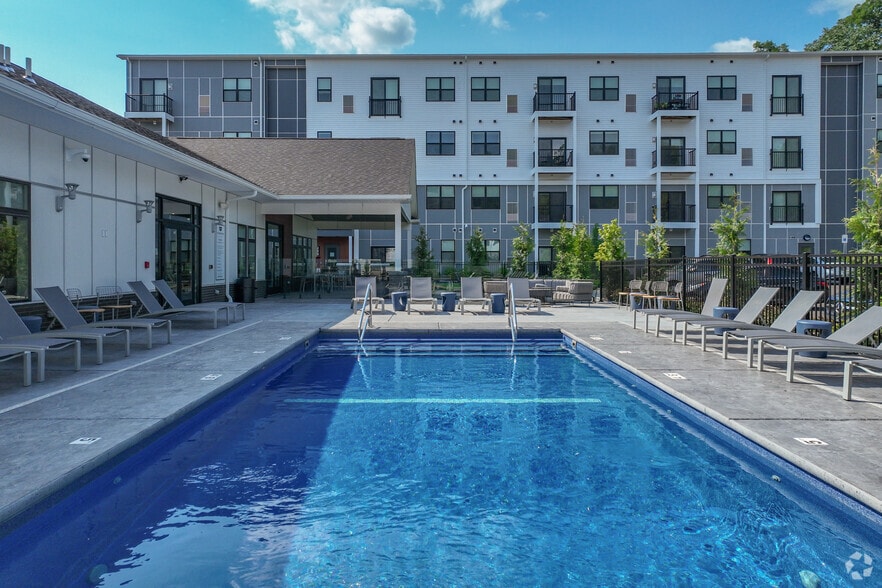 Pool and Sundeck - The Foundmore