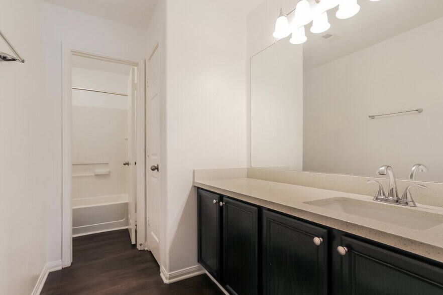 Building Photo - 3626 Maris Way