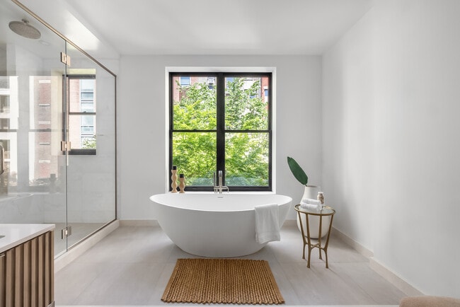 Building Photo - 53 W 85th St