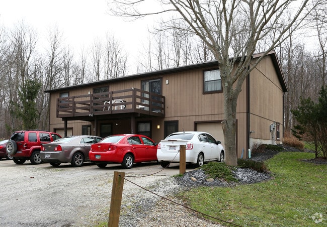 Primary Photo - Hidden Pines Townhomes