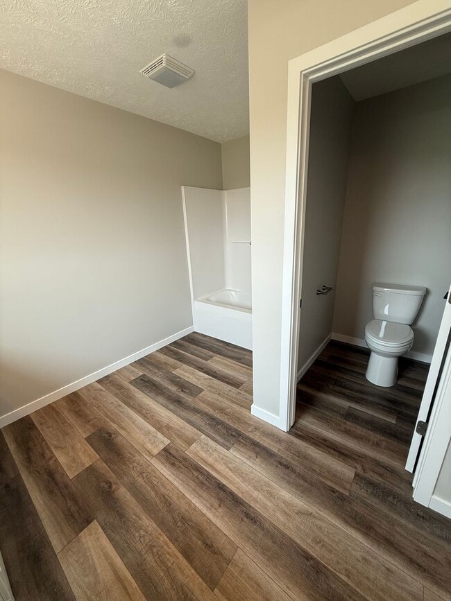 Building Photo - 4209 Wilder Ave