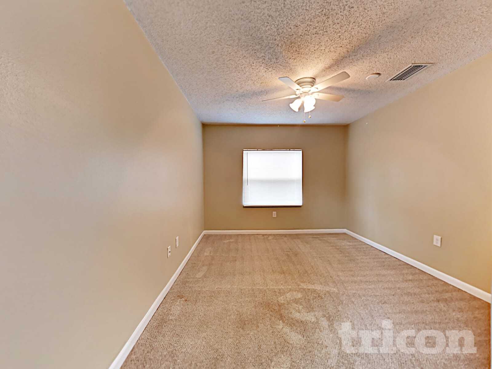 Building Photo - 1218 Windsor Cir