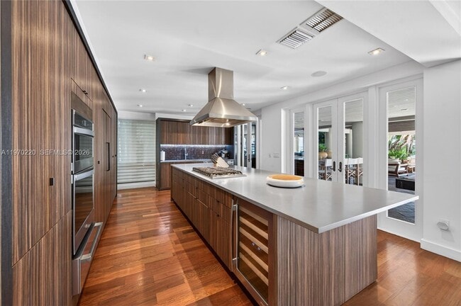 Building Photo - 14 W San Marino Dr