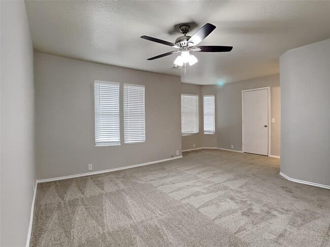 Building Photo - 6255 Gillian Park Dr