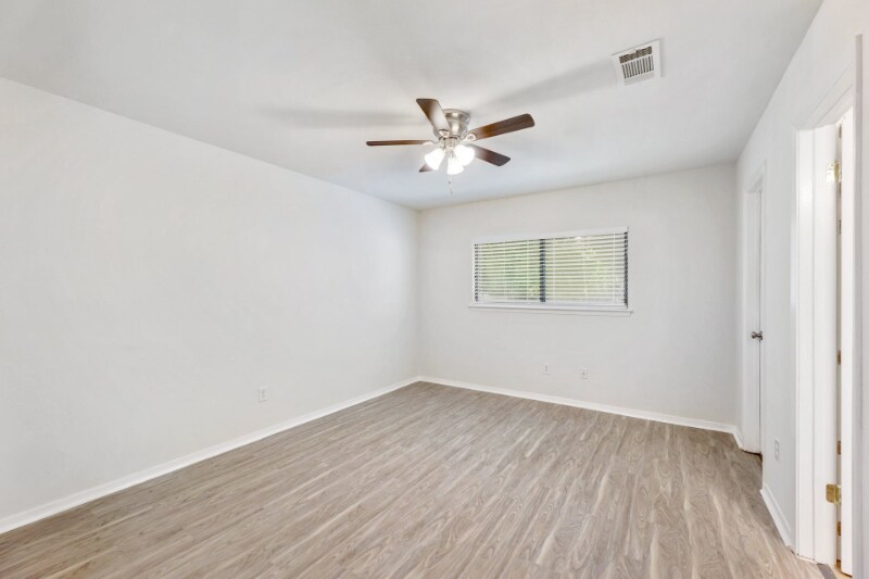 Building Photo - 1802 Rawhide Dr