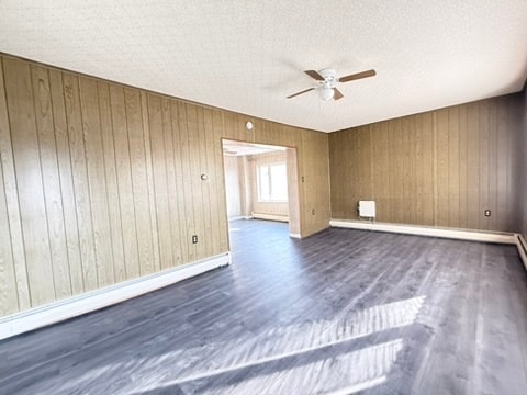 Building Photo - 113 N Center St