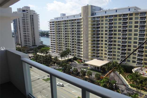 Building Photo - 5601 Collins Ave