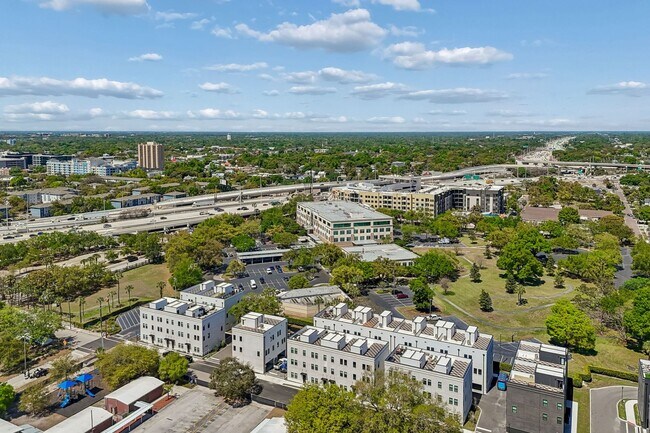 Building Photo - New Construction Townhome For Lease downtown Tampa, Ybor City, Gas Worx