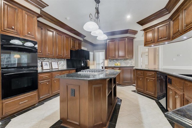 Building Photo - 5403 Kings Ransom Ct