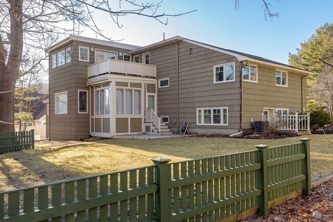 Building Photo - 34 Dorcar Rd