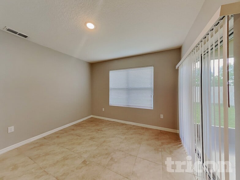 Building Photo - 530 Squires Grove Dr