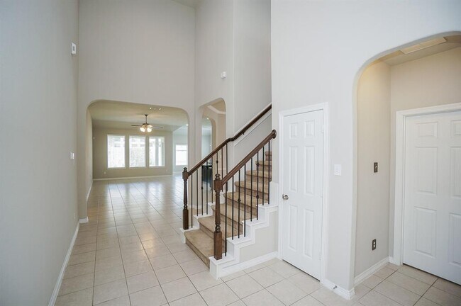 Building Photo - 27414 Ashland Meadows Ln
