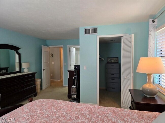 Building Photo - 6142 Whiskey Creek Dr