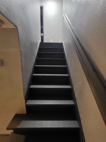 Building Photo - 7819 Sail St