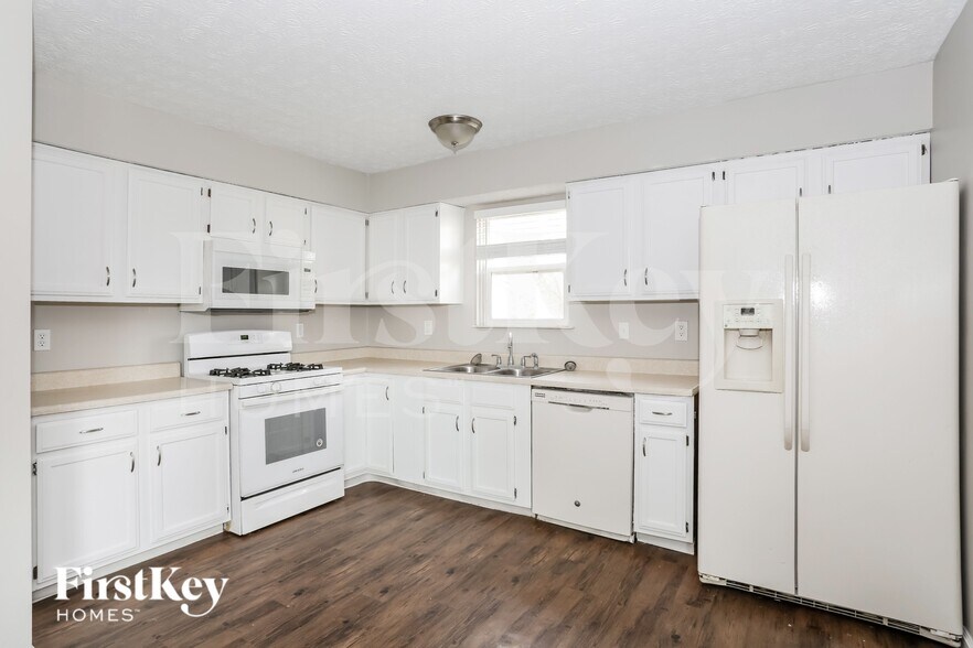 Building Photo - 560 Corral Gate Ct