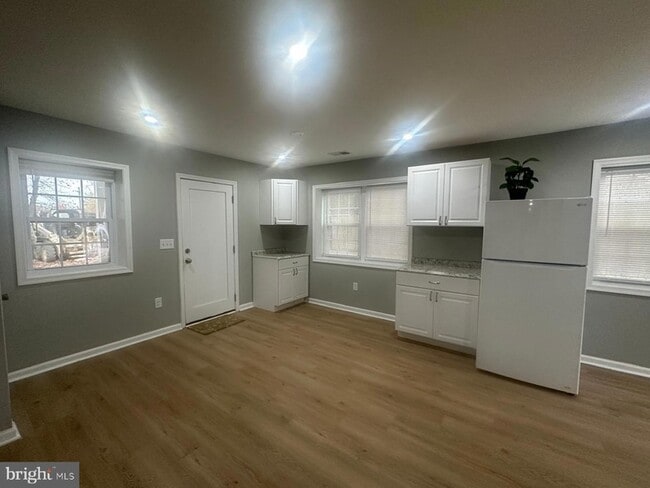 Building Photo - 7912 Bellefonte Ln