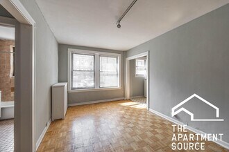 Building Photo - 739 W Belmont Ave