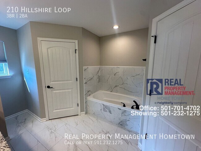 Building Photo - 210 Hillshire Loop