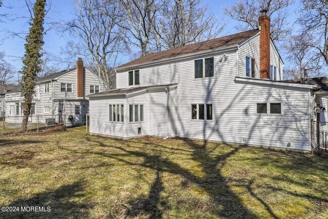Building Photo - 610 Wildwood Rd