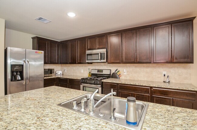 Building Photo - 9426 Barton Crossing Ln