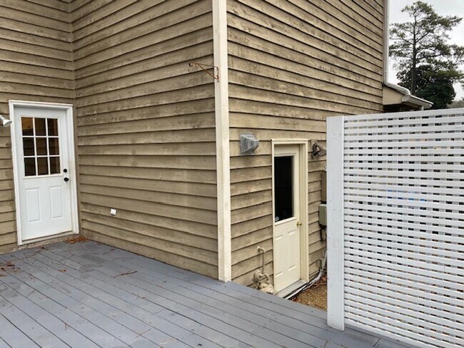 Building Photo - Chesapeake Beach