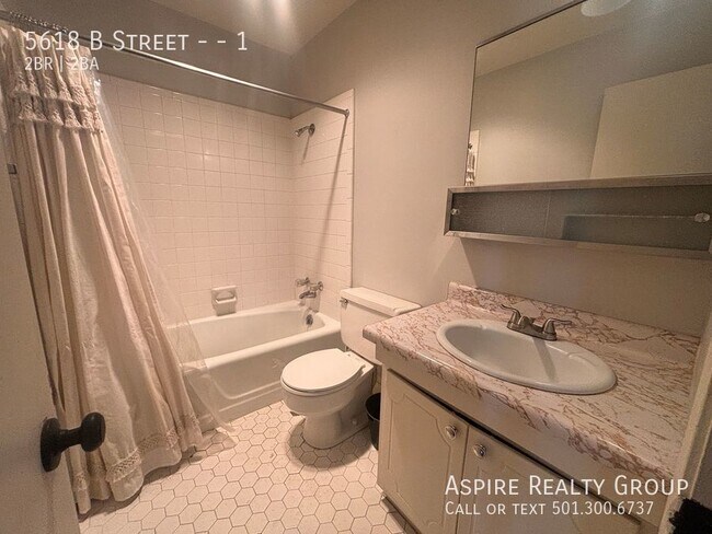 Building Photo - 5618 B St