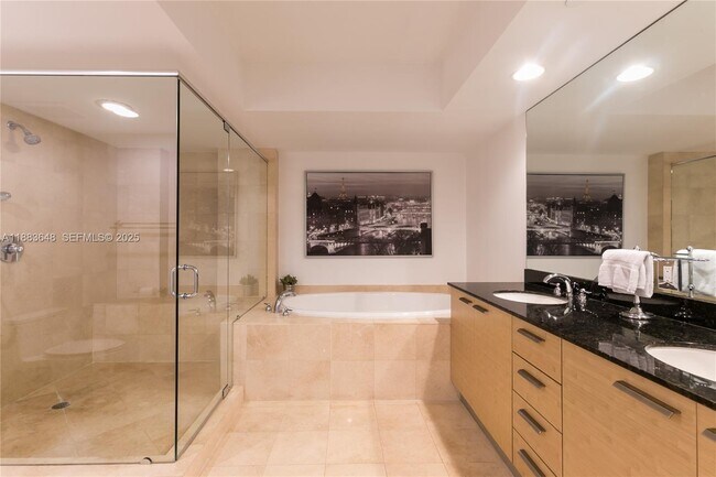 Building Photo - 1830 S Ocean Dr