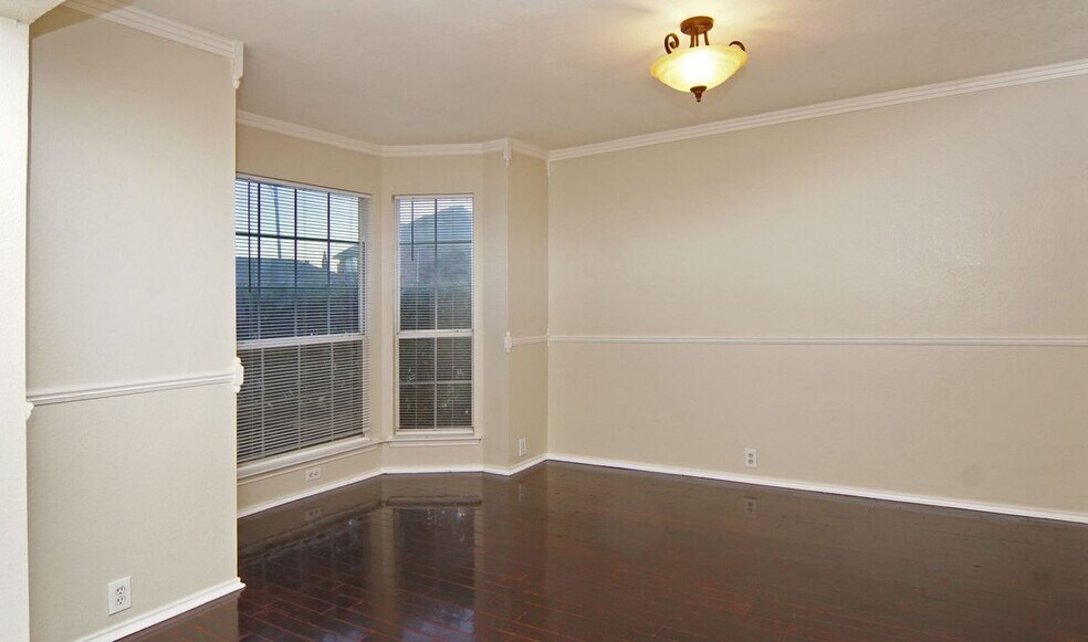 Building Photo - 1049 Highland Station Dr