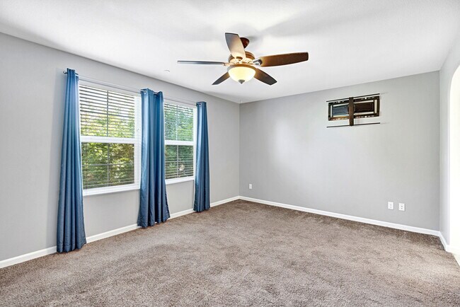 Building Photo - 1446 Sundial Way