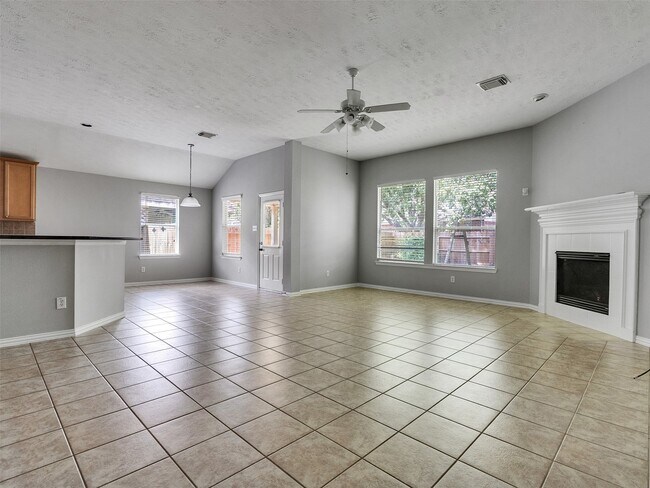 Building Photo - 18011 Outback Lakes Tr