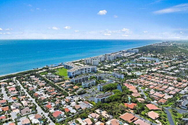 Building Photo - 1605 S US Hwy 1