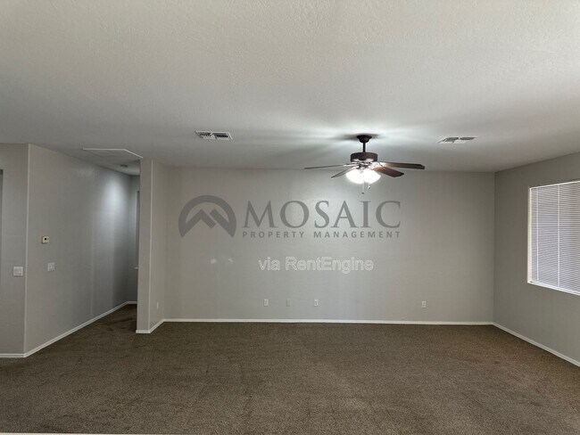 Building Photo - 121 W Birchwood Pl