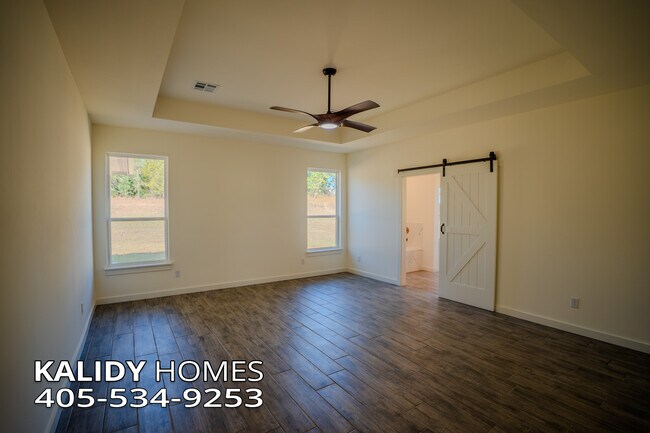 Building Photo - 2103 Kalidy Dr