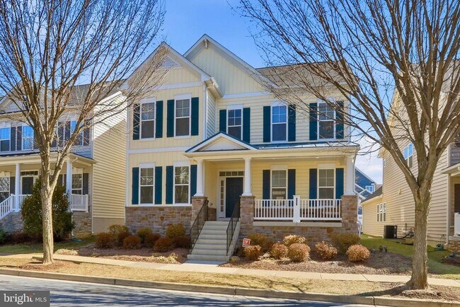 Building Photo - 1312 Volunteer Dr