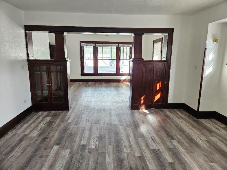 Building Photo - 908 Forsythe St