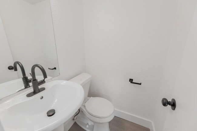 Building Photo - 7929 Gault St
