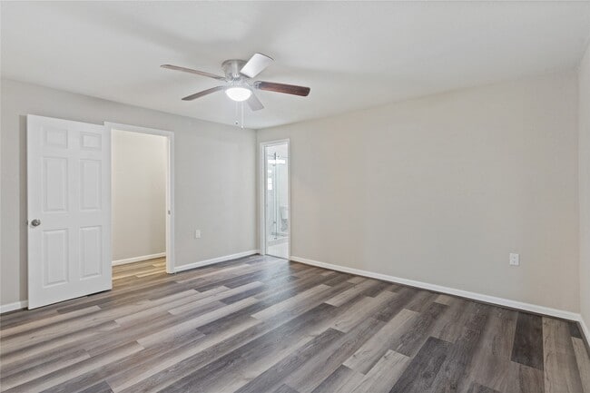 Building Photo - 10613 Chadwick St