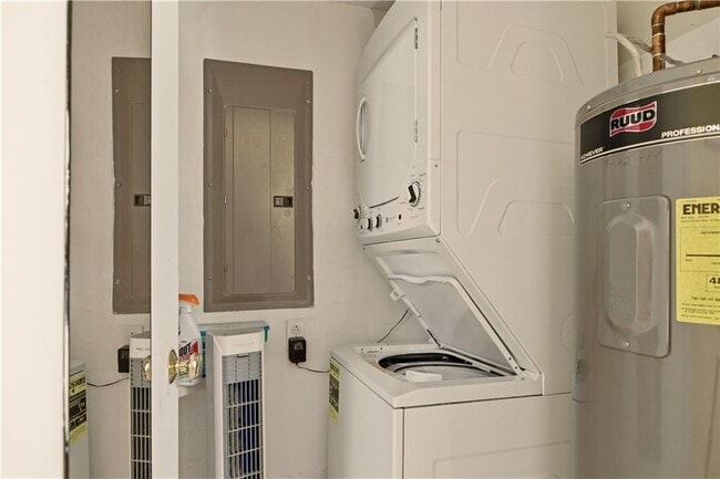 Building Photo - 216 Goddard Row