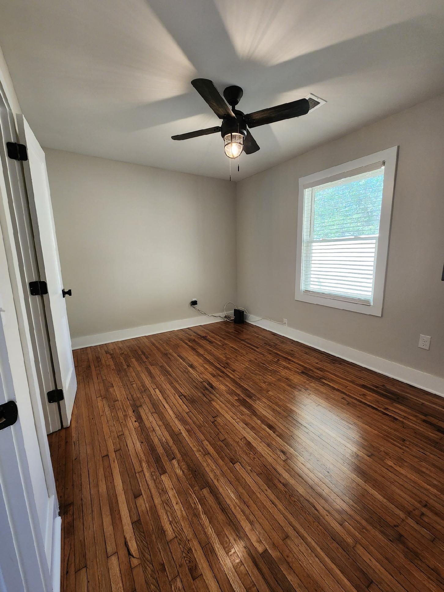 Building Photo - 2311 Bull St