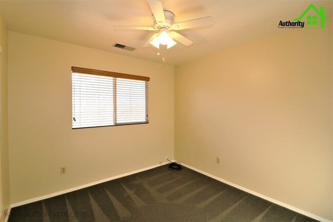 Building Photo - 2882 Sandstone Dr