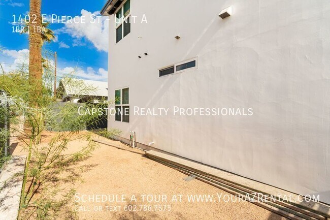 Building Photo - 1402 E Pierce St