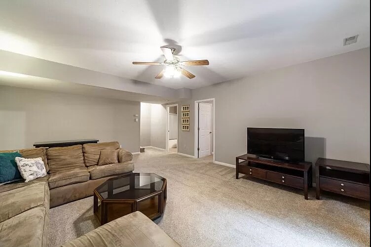 Building Photo - 4405 Fall River Dr
