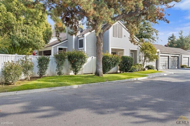Building Photo - 1 br, 1 bath Condo - 8000 Kroll Way Apt 25