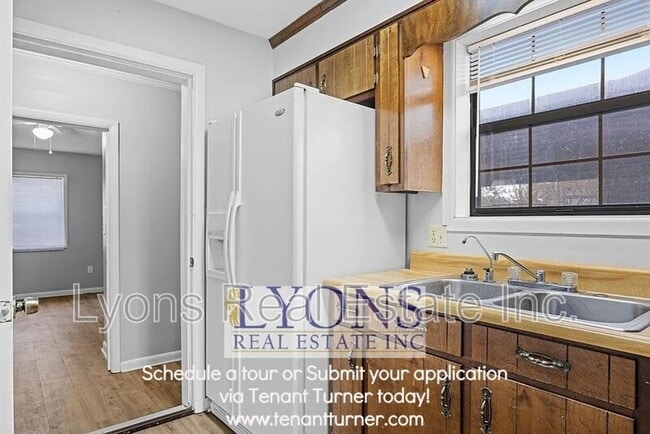 Building Photo - 2814 Kirkwood Cir