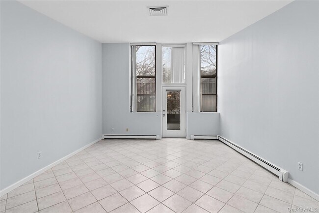 Building Photo - 60 Kensico Rd