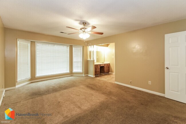 Building Photo - 3 br, 2 bath House - 6708 Henredon Dr