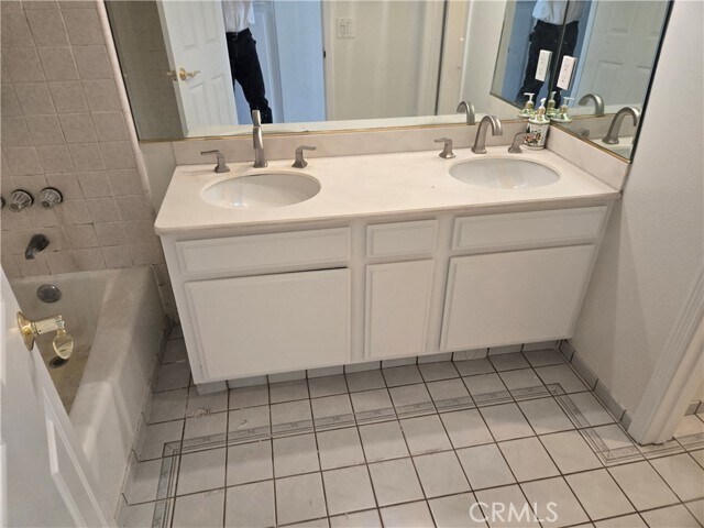 Building Photo - 5704 Miguel Way